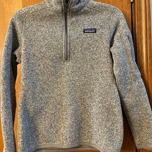Patagonia Women  4 Zip-Up Sweater in Heather Gray